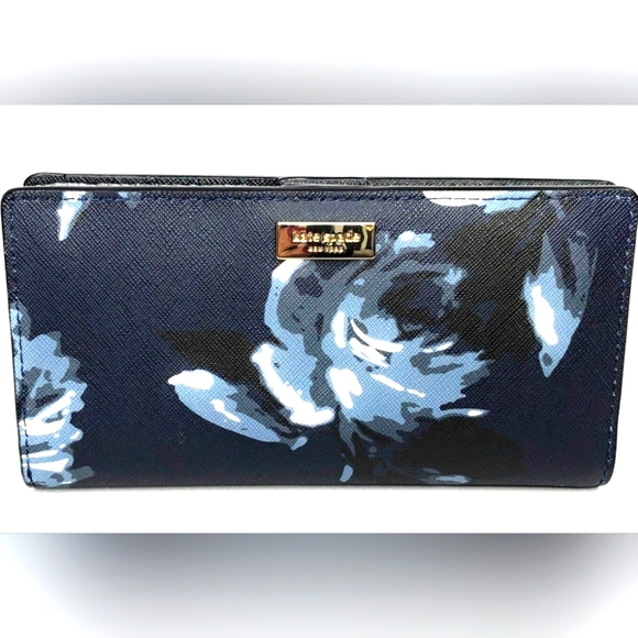 kate spade Handbags - FLAWLESS!! Kate Spade, Shore Steet Night Rose Wallet